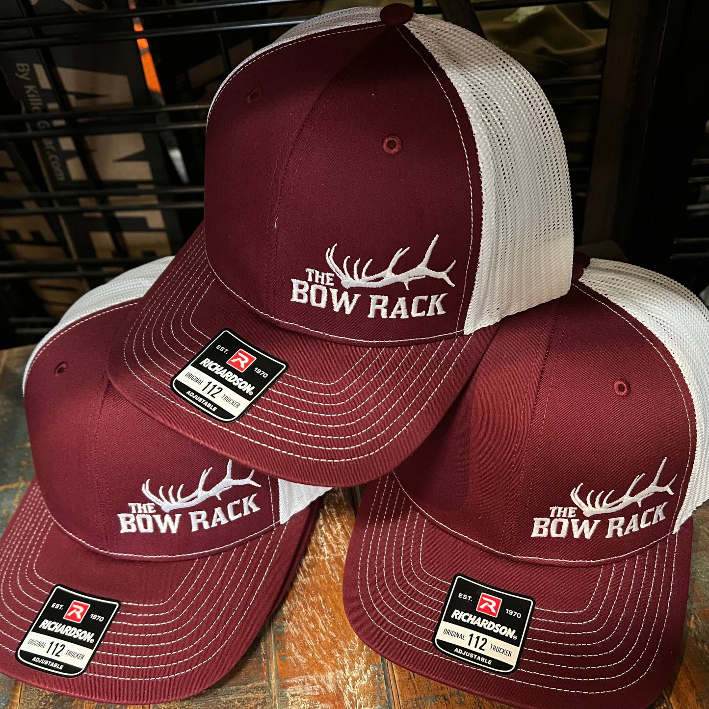 Bow Rack Cardinal/White Hat
